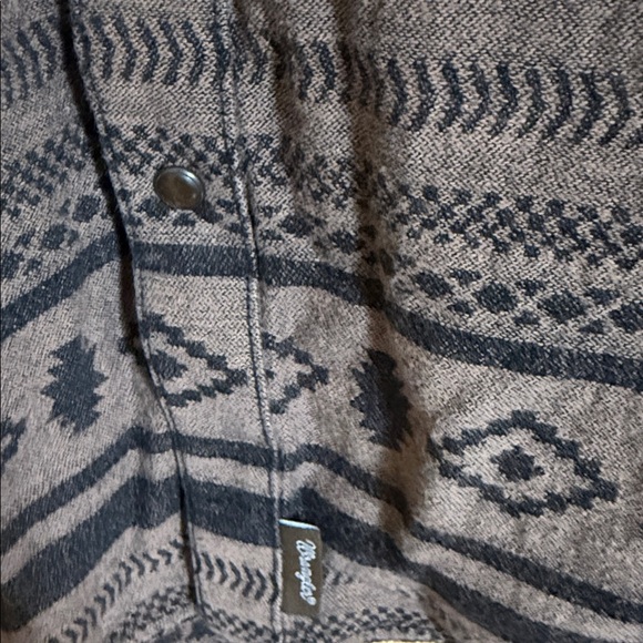 Wrangler Retro Geometric Brown and Black Shirt - Picture 5 of 5